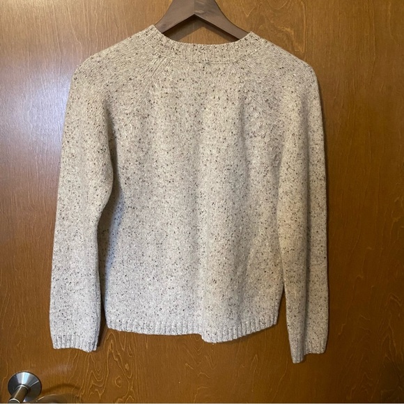 American eagle sweater. Size small - Picture 2 of 5